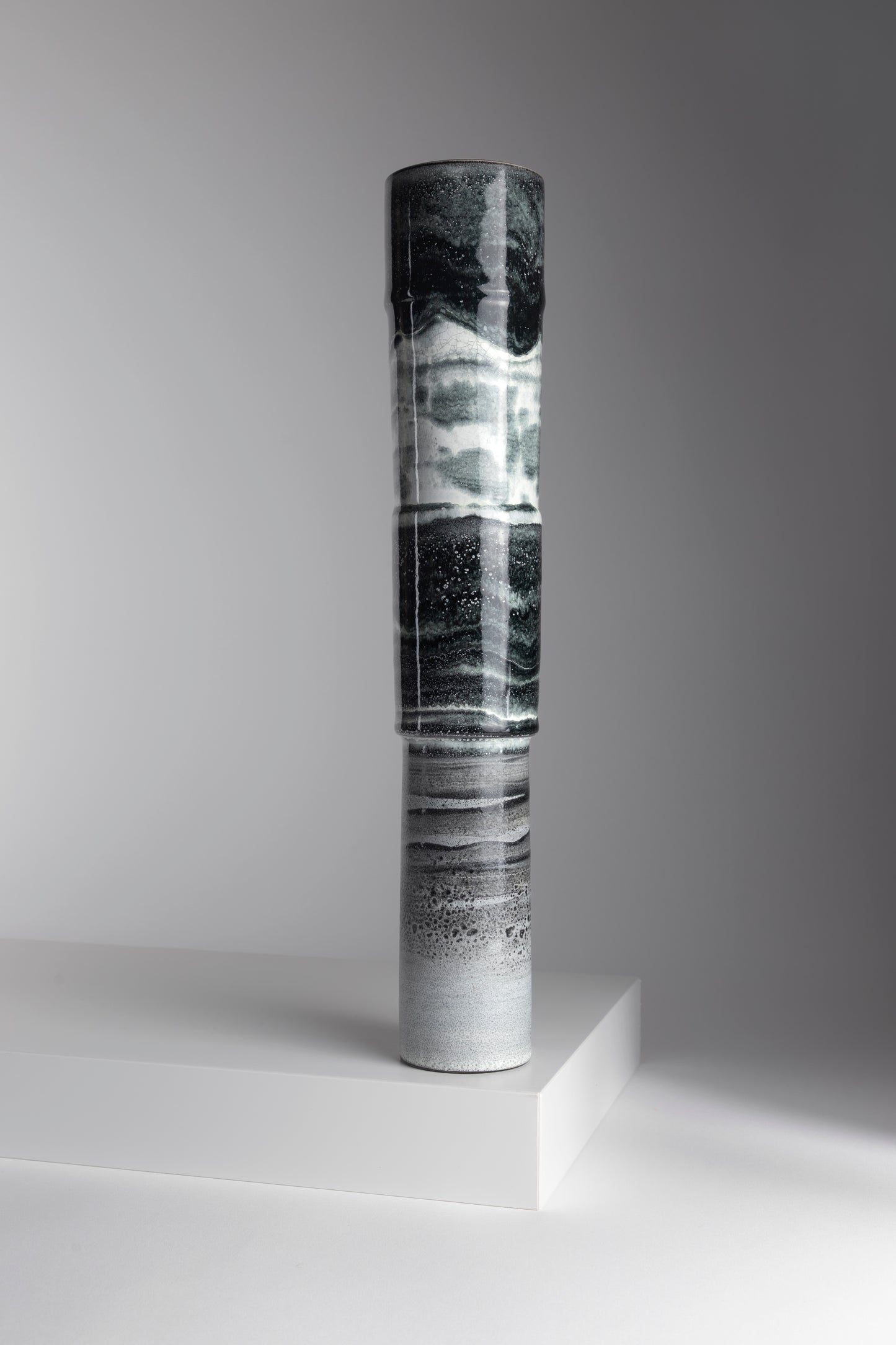 Monument Vase