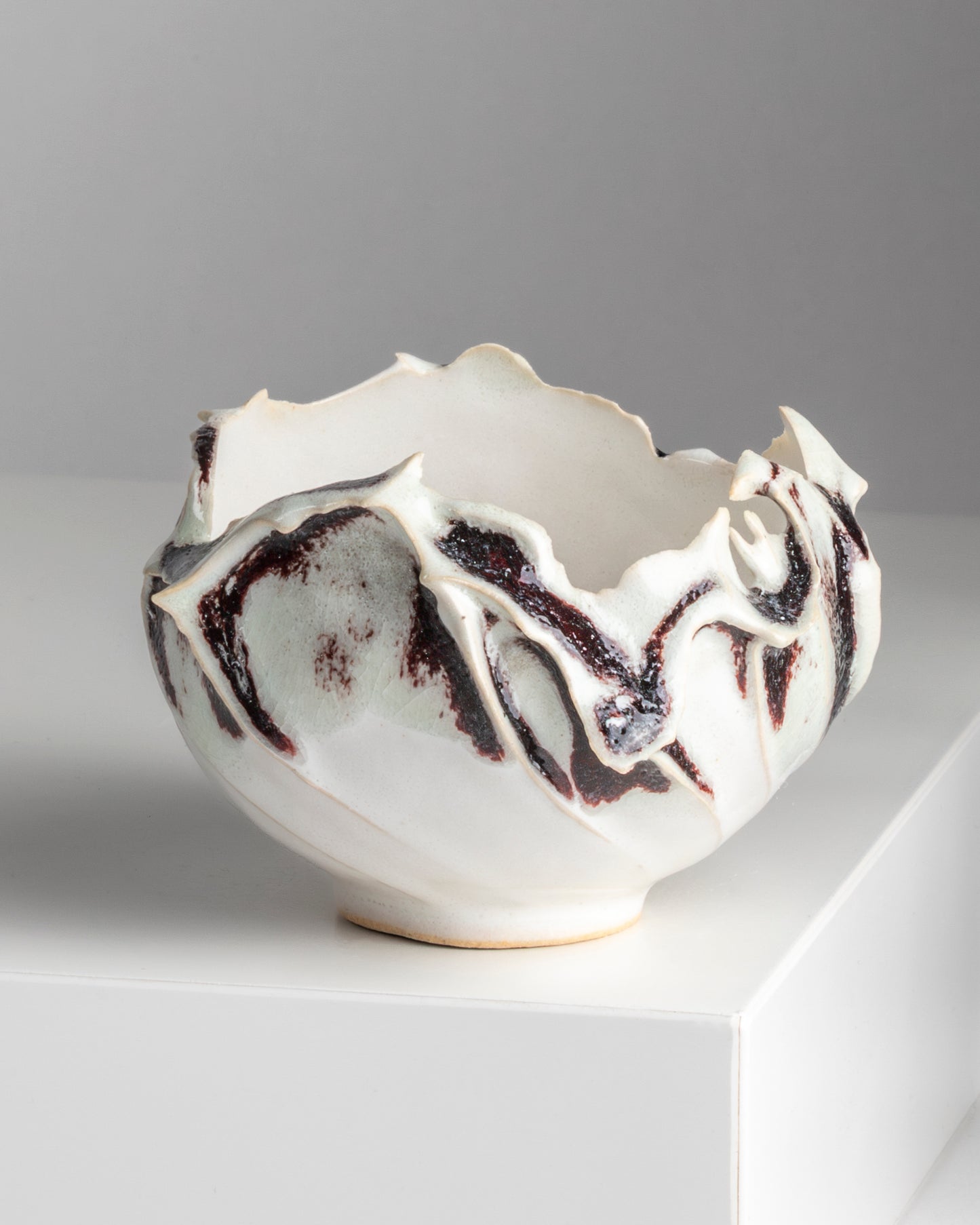 White and China Red Stoneware Plash Cups