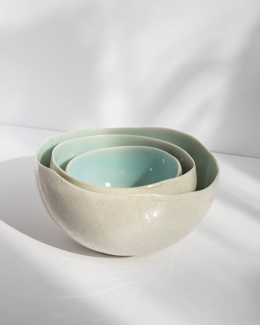Porcelain Plash Bowl Set. White and Celadon Blue.