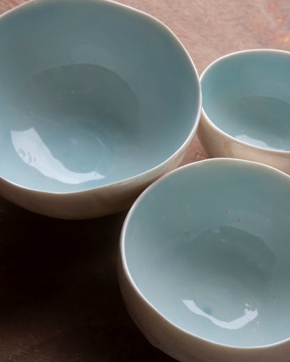 Porcelain Plash Bowl Set. White and Celadon Blue.