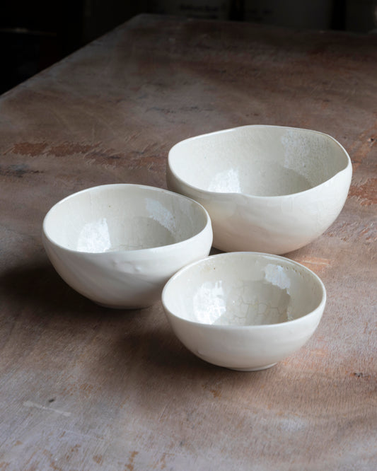 Porcelain Plash Bowl Set. White