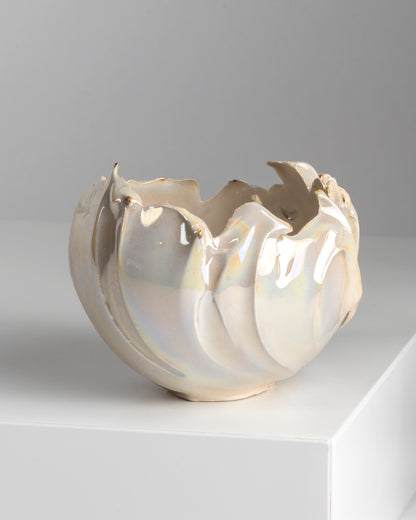 White Stoneware Mother of Pearl and Gold Lustre Plash Cups